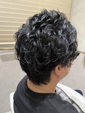 ジーナ 高槻(Zina) スパイキーショート