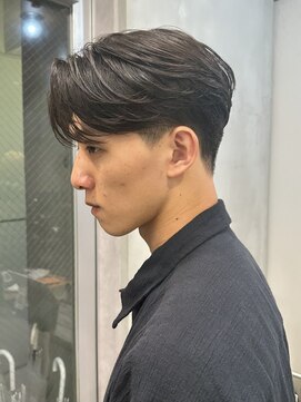ニコトウキョウ 新宿(nico TOKYO) メンズセンターパートウルフセンターパートニュアンスパーマ襟足
