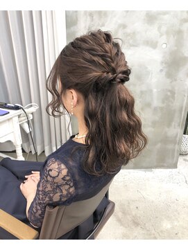 エトネ ヘアーサロン 仙台駅前(eTONe hair salon) 《eTONe》編み込みハーフアップ