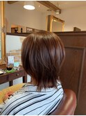 大人可愛いレイヤーくびれヘア丸みショートボブナチュラルカラー