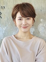 ロビー 表参道(ROBBY)&nbsp;前髪長めショート／アッシュ／表参道／30代40代50代