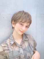 フィーカ(fiica) ハイライト　ショートスタイル