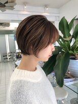 ルートエイチ 市川(Root H) ダブルカラーミルクティーベージュインナーカラーショートボブ