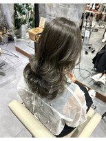 エッセ 大阪梅田茶屋町店(esse)&nbsp;オリーブカラー