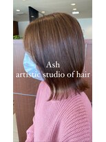 アッシュ アーティスティック スタジオ オブ ヘア(Ash artistic studio of hair) ミディアム外ハネスタイル
