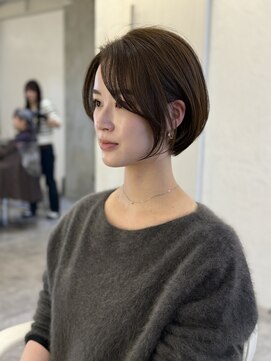 アナ ラーナ(Anna Lanna) おとな丸みボブ顔まわりの抜け感【奥村北斗】