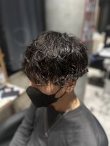 リーオオサカ(Lee Osaka) 波巻きパーマメンズスタイル