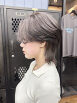 ギークス(GEEKS)&nbsp;【GEEKS渋谷】センターパートウルフ/エンドカラー/シルバー/韓国