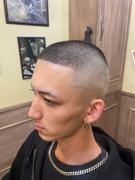 トウキョウバーバーヴァッシュ 北千住店(Tokyo Barber VASH) ツーブロックマッシュ/波巻き/ハイライト/束感[北千住/理容室]