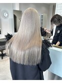 ブロンドヘアー