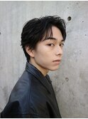 天神大名フェザーショートメンズカットセンターパートウルフ30代