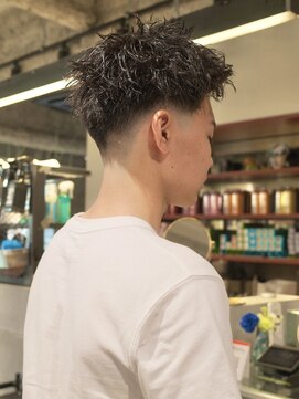 ノル 栄矢場町(nol) テーパーフェードショート