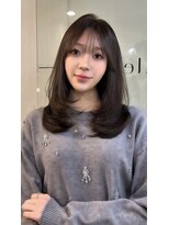 ベル 新宿(Belle) 韓国ヘア レイヤー オリーブ 暗髪 顔まわりカット