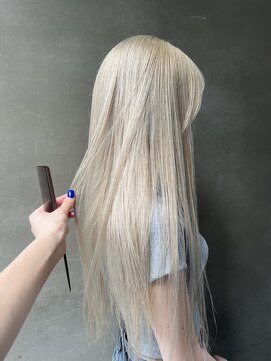 ウィットサークル(wit circle) ホワイトベージュ/ハイトーン栄