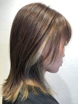 エイム ヘア デザイン 町田店(eim hair design)&nbsp;インナーカラー/ホワイトブロンド/ミディアムレイヤー/外ハネ