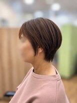 ヒビ(hibi)&nbsp;首元すっきり丸みショート