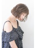 ウェーブパーマ×グラデーションのモードボブ