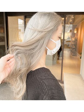 ロロネー(Lolonois) White blond