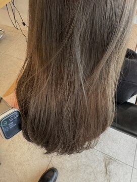  リュクスバトーバイトリコ 船橋南口店(Luxe BATEAU by tricot) Lavender Greige × Clarity