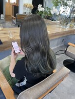 ティティ(TiTi)&nbsp;ブリーチなしダブルカラー×オリーブグレージュ[TiTi_栗林れい]