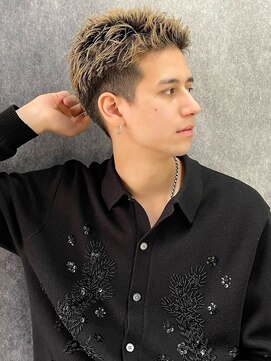 アイドットプラスサッポロ 札幌(i.+SAPPORO) ツーブロックハイトーンショートアップバング