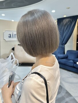 エアー 青山(AIR) ハイトーンカラーミニボブシルバーグレー