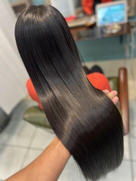 ニチカ 銀座(NYCKA) 縮毛矯正(酸性～アルカリストレート）＋トリートメント