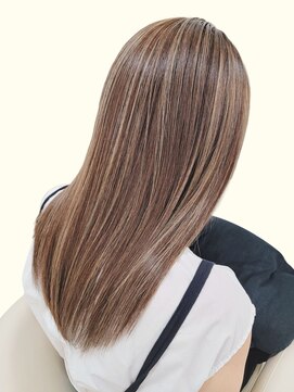 クオリス 赤塚店(QUALIS) 20代30代40代韓国ヘアハイライト透け感カラーロングストレート