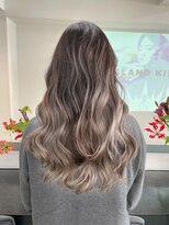 マスカリ(muscali)&nbsp;【原田】ハイライト　グレージュ　顔周りレイヤー　ケアブリーチ