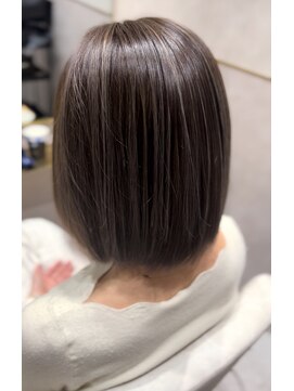 ベルダ 高槻(BELDAD) ハイライトショートヘアダブルカラーアディクシーカラー