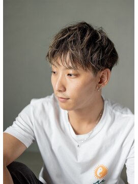 ハングアウト(Hangout) ハイライトパーマスタイル