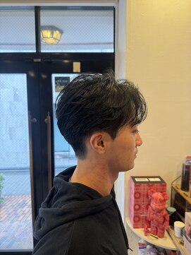 オーシャントーキョー(OCEAN TOKYO) 韓国マッシュフェザーパーマニュアンスパーマセンターパート黒髪