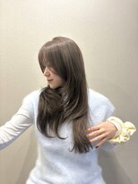 ジーエヌエム ゴニアンドムジン(G.N.M GUNHEE&MUJIN)&nbsp;春ライトベージュ×ロングハイレイヤー