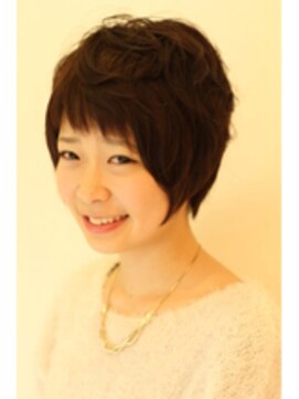 ラ ブーケ 御器所店(La Bouquet) 襟足すっきりベリーショート