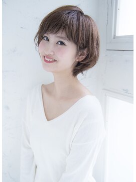 ラ フォルム(La forme) 大人ナチュラル小顔ショート