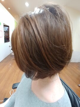 ウーア(Hair Salon UA) [UA]クール前下がりボブ