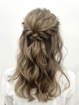 ヘアセットサロン クリアリティ(clarity) 選べる10スタイル　サイドおろしハーフアップ