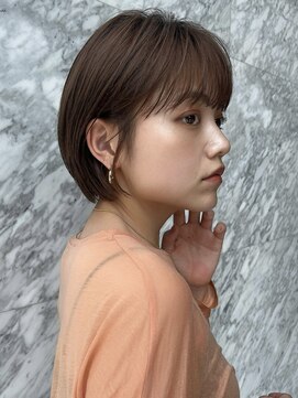 ガーランドギンザ(Garland Ginza) 大人可愛い20代30代ショート艶髪グレージュ斜めバング水素