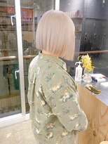 ミラ 新宿(MILA)&nbsp;ホワイトミルクティー/ミルクブロンド/シルバーアッシュ