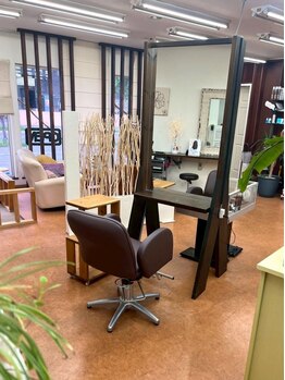 マーブルヘアー 西町店(マーブルヘアー)の写真/お子様連れでも安心♪経験豊富なスタイリストが、あなたの魅力を引き出すヘアスタイルをご提案！