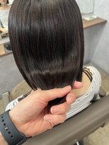 ナンバー 大分中央町店(N°)&nbsp;ボブレイヤーフェミニンミディアム地毛風縮毛矯正グレージュ