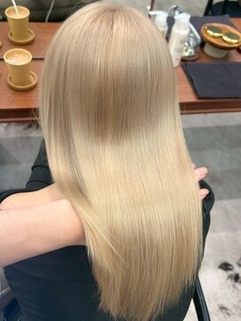 モク 立川(moc) 韓国風レイヤーカットブリーチダブルカラー前髪