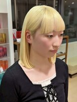 アウラ(AURA)&nbsp;盛岡ダブルカラーハイトーンカラーブロンド顔周りレイヤーカット