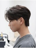 毛流れセンターパートニュアンスパーマカルマヘアメンズパーマ