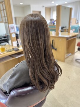 ラグシー(RAGCIE) 【ひとみ】ミルクティーベージュ × 艶髪ロング