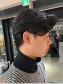 メンズヘアセンターパート毛流れヘアニュアンスパーマ
