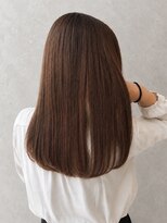 リア トーキョー(Lia TOKYO)&nbsp;【工藤武士】艶感ベージュの上品ミディアム美髪ストレート大人髪