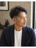 MEN's Baguz MEN'Sカット/ MEN'Sパーマ/ MEN'Sカラー 大人メンズパーマ×刈り上げツーブロック爽やかスタイル