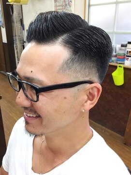 グルーミングサロン バーバーヤマシタ(GROOMING SALON BARBER YAMASHITA) サイドパートフェード