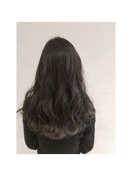 モードケイズエミュー(MODE K's eau) フェザーロング　クラシカル　アッシュ　アプリエ